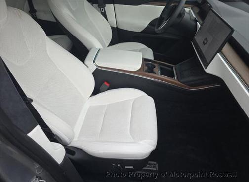 2024 Tesla Model X Long Range