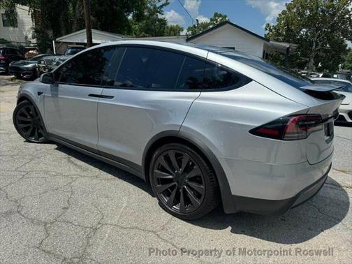 2024 Tesla Model X Long Range