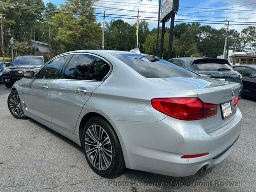 2018 BMW 530 530i