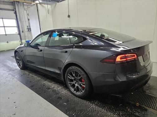2025 Tesla Model S Plaid