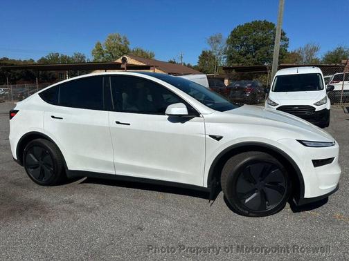 2026 Tesla Model Y Long Range AWD