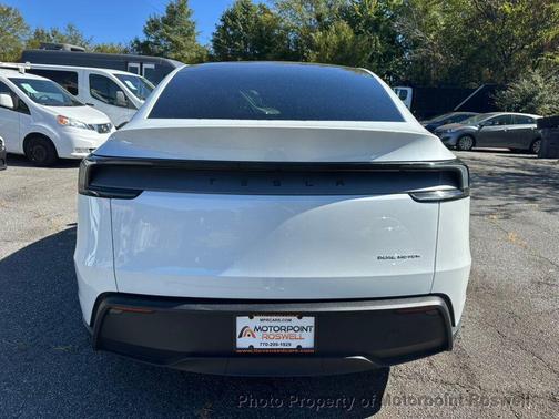 2026 Tesla Model Y Long Range AWD