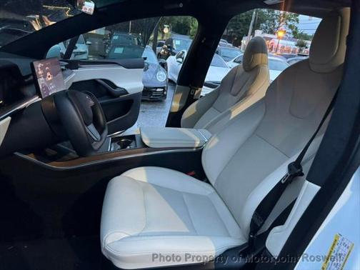 2022 Tesla Model X Plaid Tri Motor All-Wheel Drive