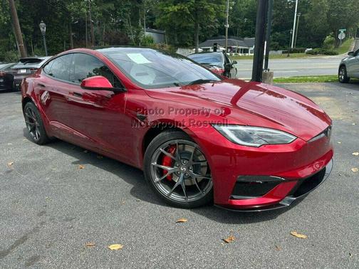 Ultra Red 2026 Tesla Model S Plaid