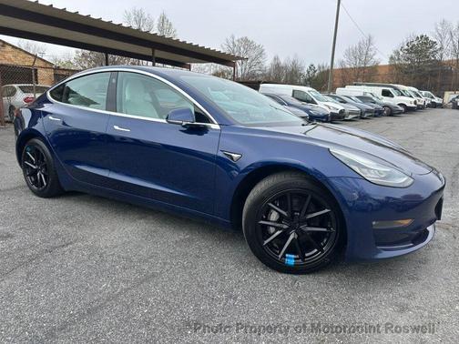 Deep Blue Metallic 2018 Tesla Model 3 Long Range