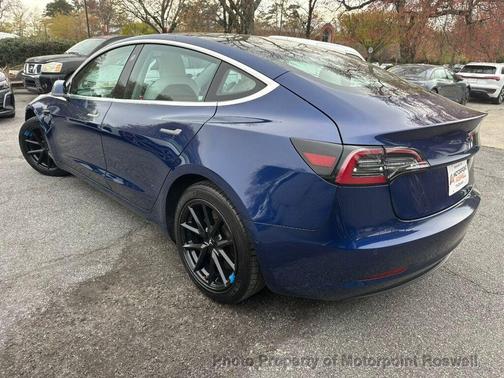 Deep Blue Metallic 2018 Tesla Model 3 Long Range