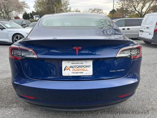 Deep Blue Metallic 2018 Tesla Model 3 Long Range