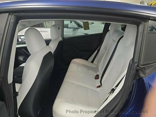 Deep Blue Metallic 2022 Tesla Model 3 Long Range