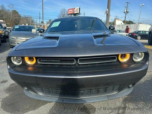 2015 Dodge Challenger SXT Plus