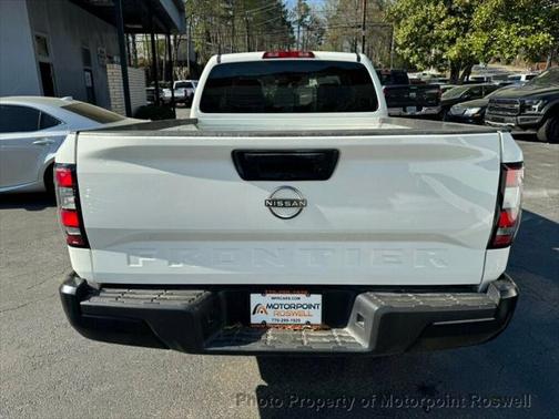 2022 Nissan Frontier S