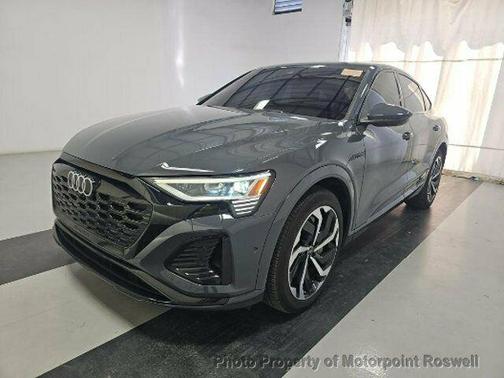 2024 Audi Q8 e-tron Premium Plus
