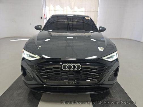 2024 Audi Q8 e-tron Premium Plus