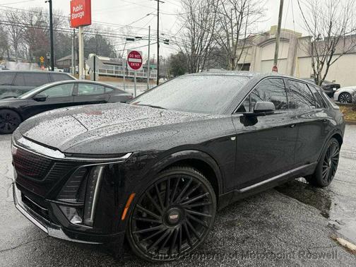 2024 Cadillac LYRIQ Sport