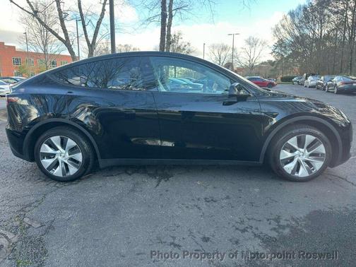 2023 Tesla Model Y Long Range Dual Motor All-Wheel Drive