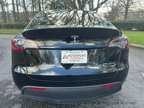 2023 Tesla Model Y Long Range Dual Motor All-Wheel Drive