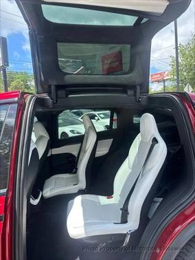 2024 Tesla Model X Plaid Tri Motor All-Wheel Drive