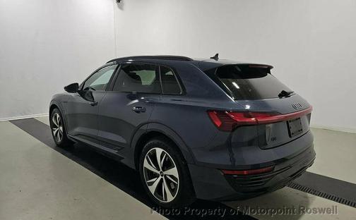 2024 Audi Q8 e-tron Premium