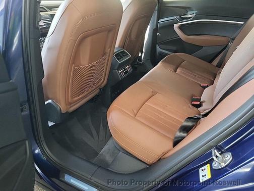 2022 Audi e-tron Premium