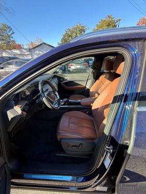 2022 Audi e-tron Premium