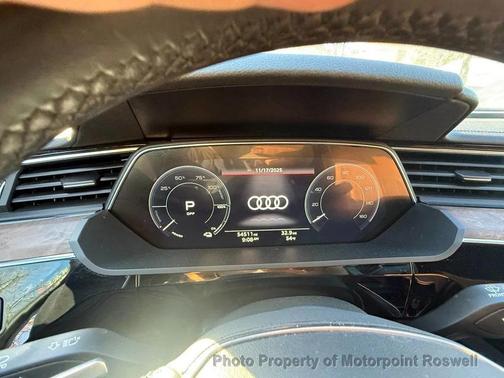 2022 Audi e-tron Premium