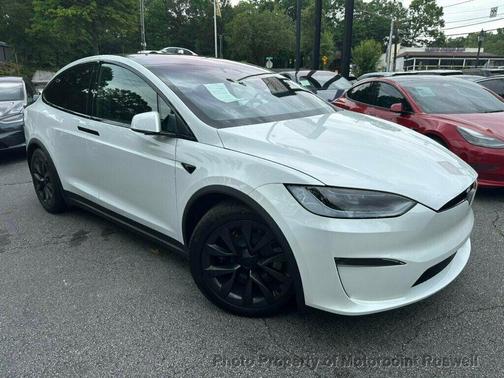 Pearl White Multi-Coat 2025 Tesla Model X Long Range
