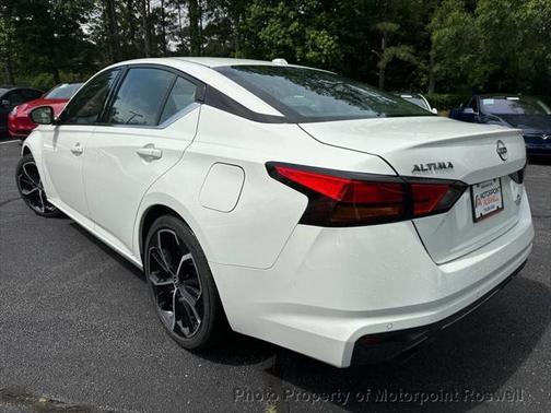 2024 Nissan Altima SR FWD