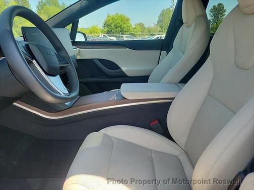 2024 Tesla Model X Long Range