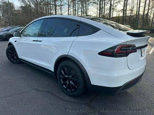 2024 Tesla Model X Long Range