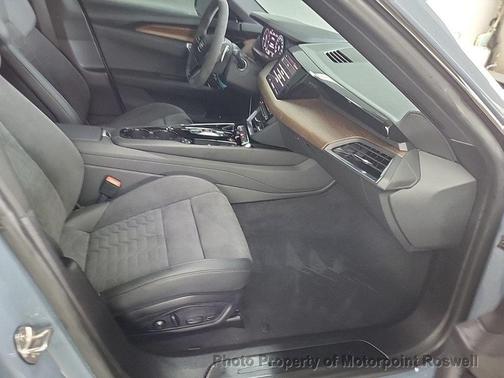 2022 Audi e-tron GT Premium Plus