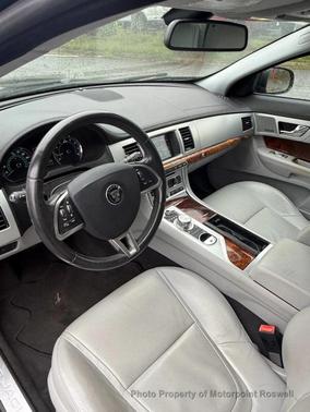 2015 Jaguar XF 2.0T Premium