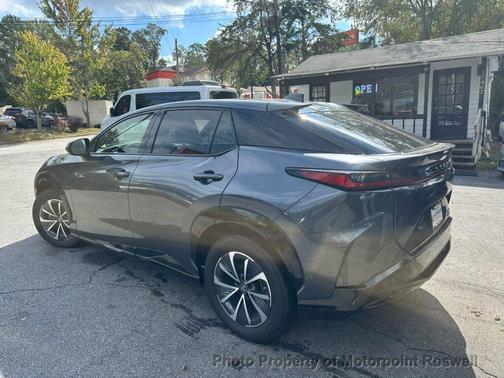 2023 Lexus RZ 450e Luxury