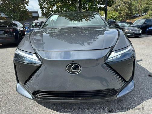 2023 Lexus RZ 450e Luxury