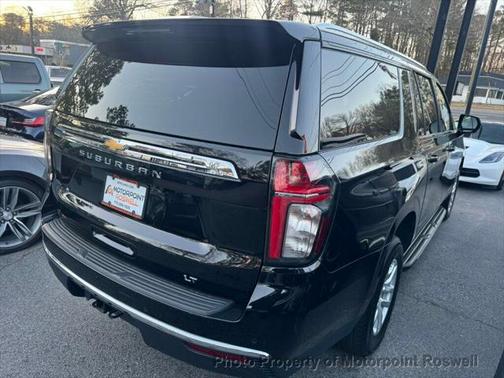 2023 Chevrolet Suburban LT