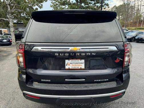 2023 Chevrolet Suburban LT