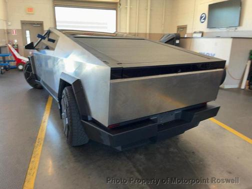 2024 Tesla Cybertruck Cyberbeast