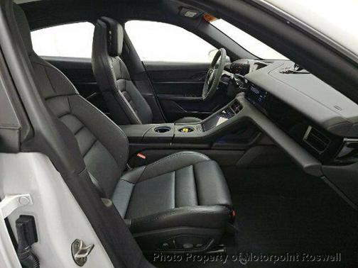 2024 Porsche Taycan RWD