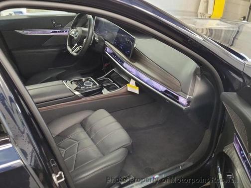 2024 BMW 760 xDrive