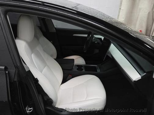 2022 Tesla Model 3 Standard Range