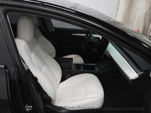 2022 Tesla Model 3 Standard Range