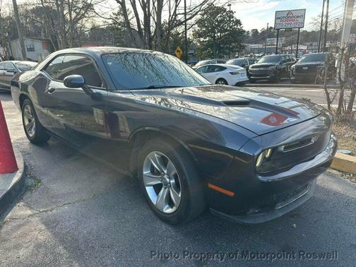 2016 Dodge Challenger SXT