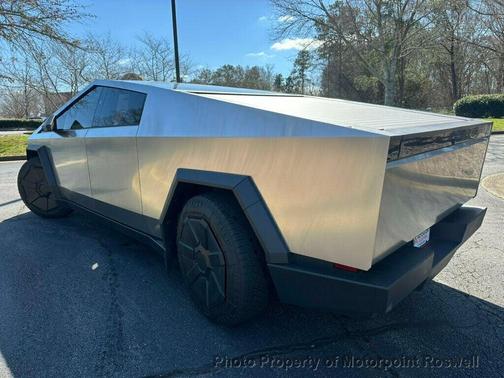 2024 Tesla Cybertruck Cyberbeast