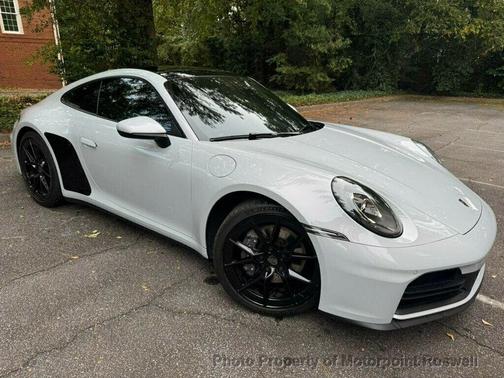 2025 Porsche 911 Carrera