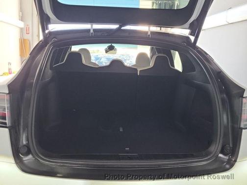 2023 Tesla Model X Standard Range AWD