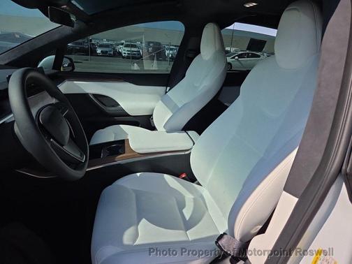 2025 Tesla Model X Long Range