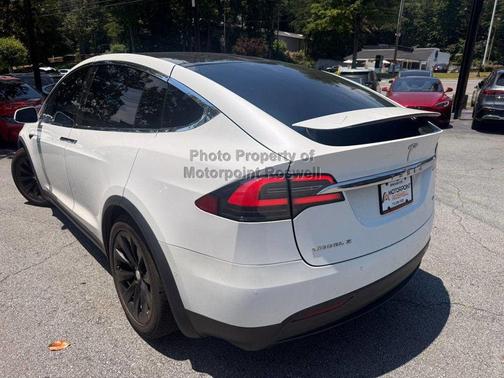Pearl White Multi-Coat 2017 Tesla Model X 75D