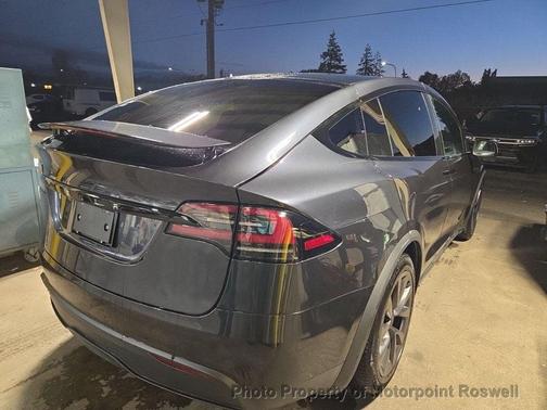 2024 Tesla Model X Long Range