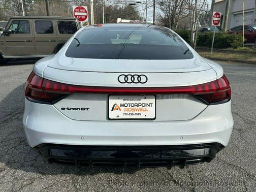 2023 Audi e-tron GT Premium Plus quattro