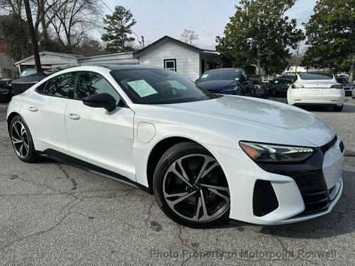 2023 Audi e-tron GT Premium Plus quattro