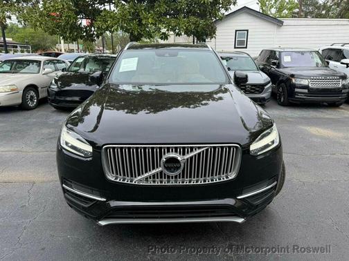 Onyx Black Metallic 2017 Volvo XC90 Hybrid T8 Inscription