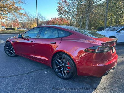 2023 Tesla Model S Plaid